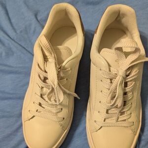 Coach Off-White Lace-Up Sneakers Size 6